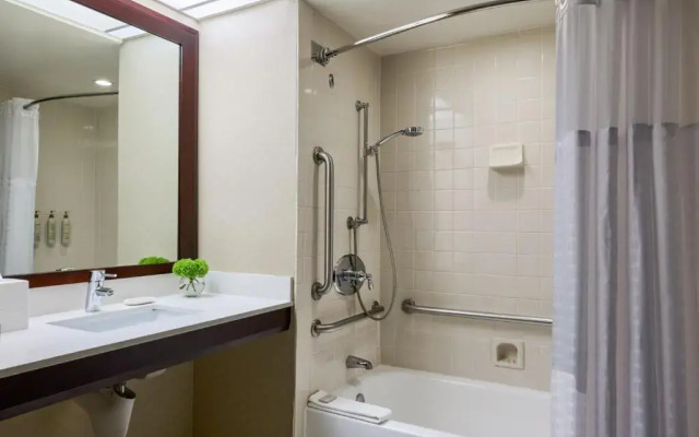 Renaissance Los Angeles Airport Hotel