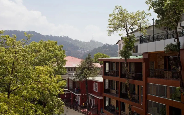 Hotel Emerald Heights