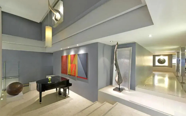 BelAire Bangkok Hotel