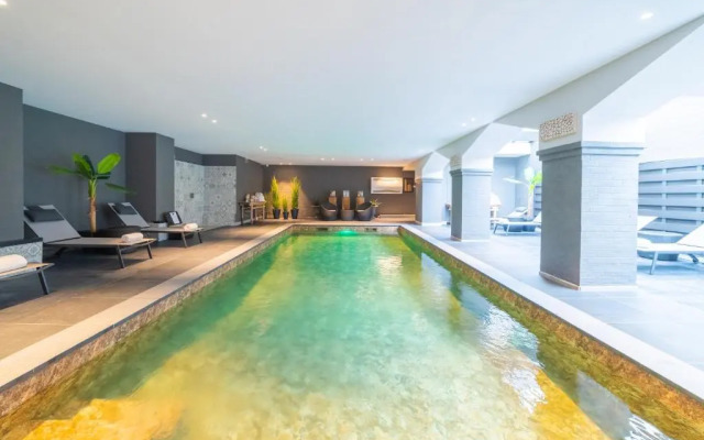 Grand Hotel Normandy by CW Hotel Collection