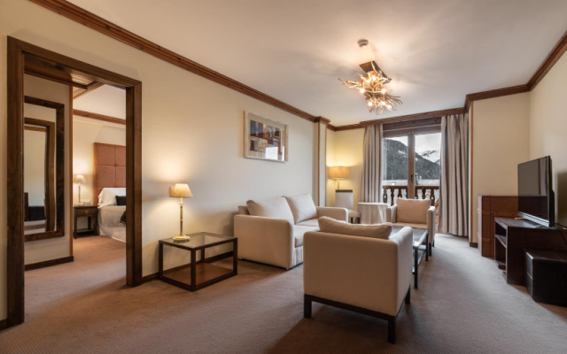 Occitania Double Suite with Valley View - Photo 4