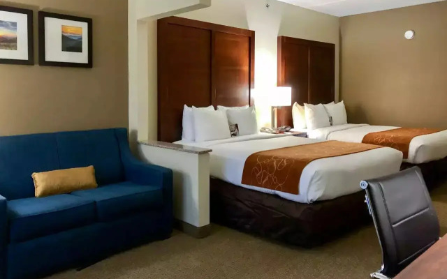 Vista Suites Hotel Near Island Drive Pigeon Forge