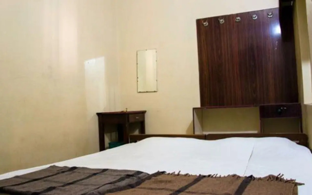 Hotel Kamadhenu