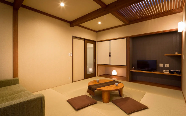 Ryokan pebble Takashima