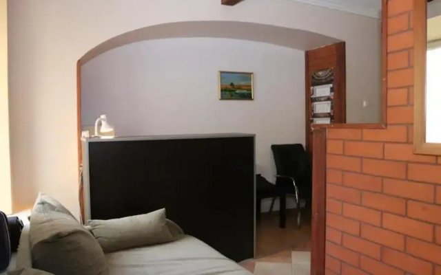 Happy House Hostel Liteyny