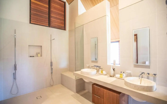 Niramaya Villa & Wellness Resort