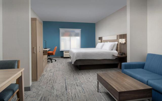 Holiday Inn Express & Suites Knoxville-Clinton by IHG