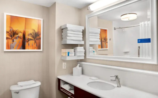 Hampton Inn by Hilton Hallandale Beach Aventura