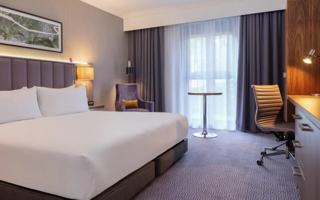 Doubletree By Hilton Edinburgh Airport