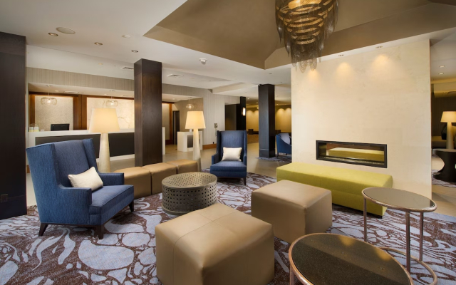 Отель Skybridge Seattle Airport