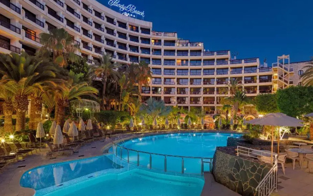 Seaside Sandy Beach Hotel