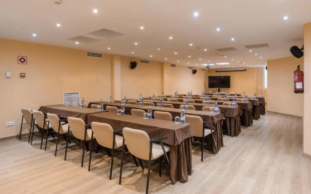 Alua Gran Camp de Mar