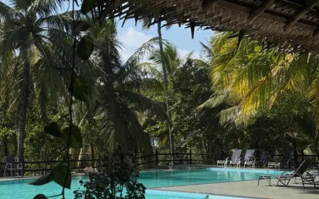 Lagoon Paradise Beach Resort