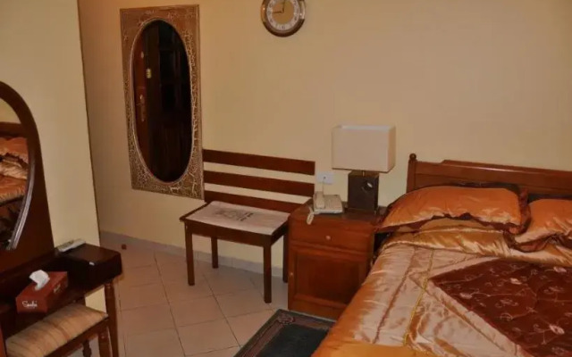 Al Safeer Hotel
