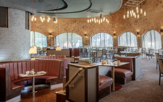 DoubleTree by Hilton Hotel Bristol City Centre