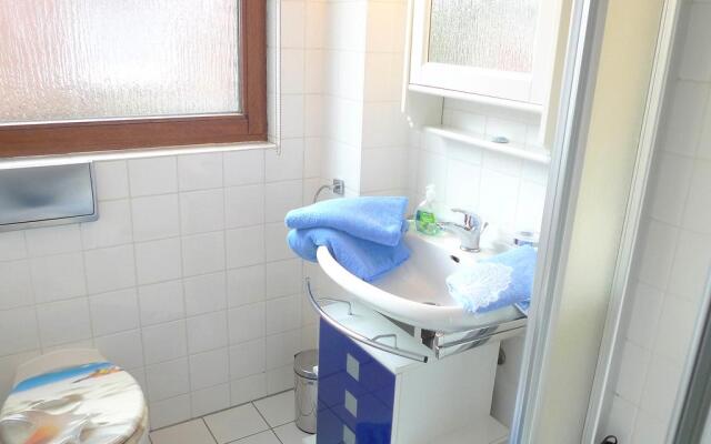 Christiane - Inh 27120