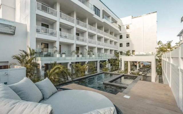 Fort George Hotel and Spa Resort