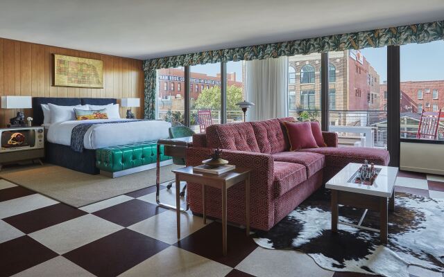 Graduate by Hilton Lincoln