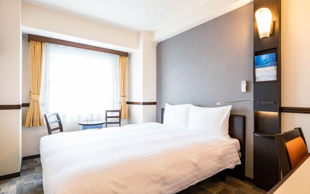 Toyoko Inn Shin Osaka Higashi Mikuni Station