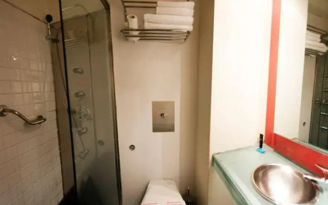Mary Plaza Hotel