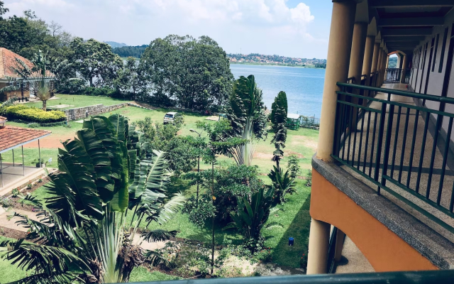 Nabinonya Resort Beach Hotel