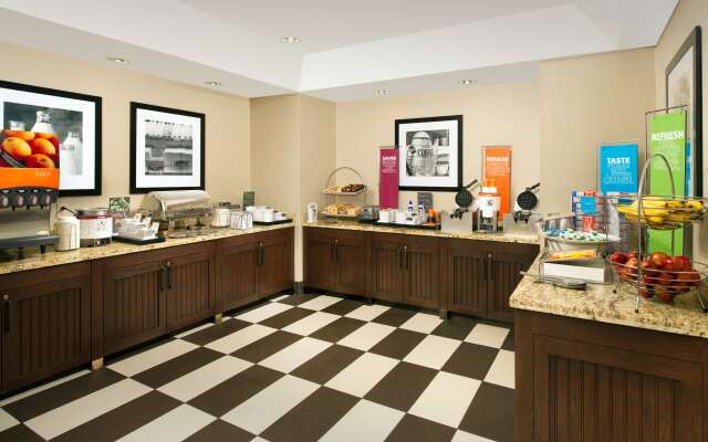 Hampton Inn Kansas City The Legends