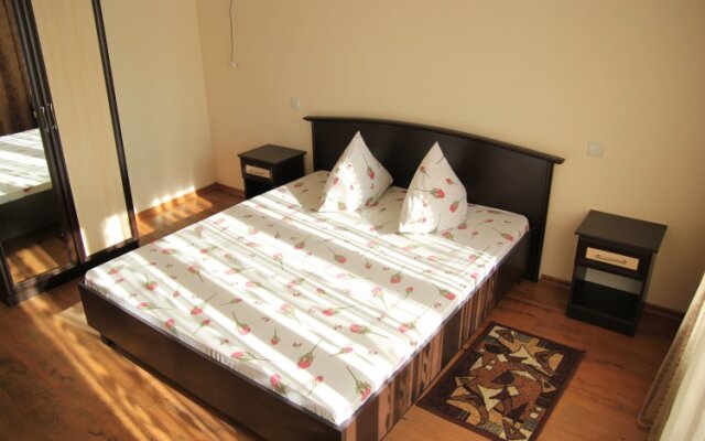 Liliya Guest House