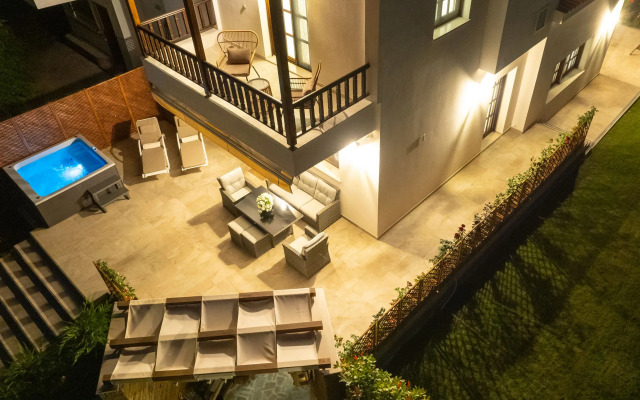Sani Luxury Villas