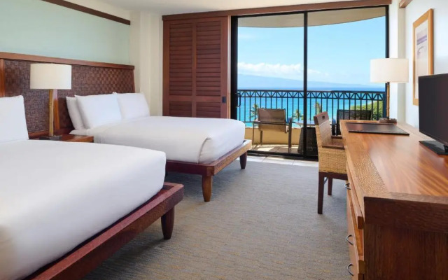 Royal Lahaina Resort & Bungalows