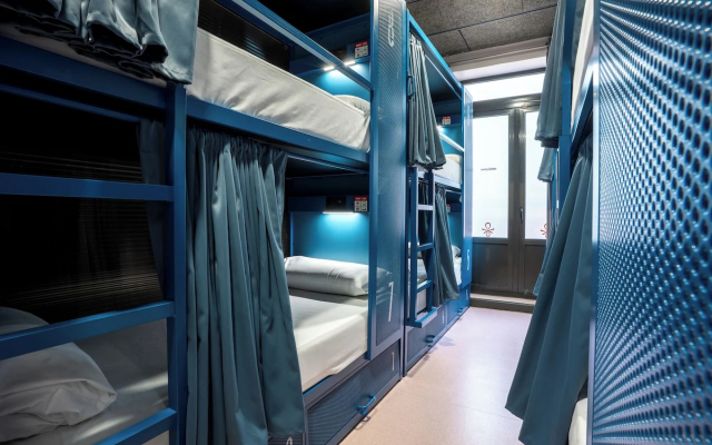 Ideal Youth Hostel