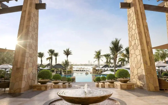 Sofitel Dubai The Palm Luxury Apartments