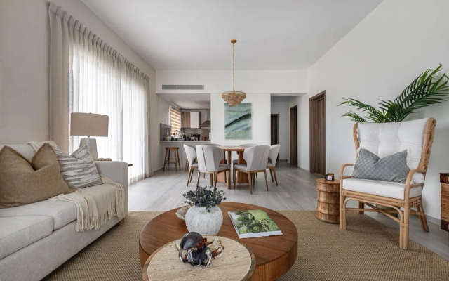 Coral Bay by DR Collection