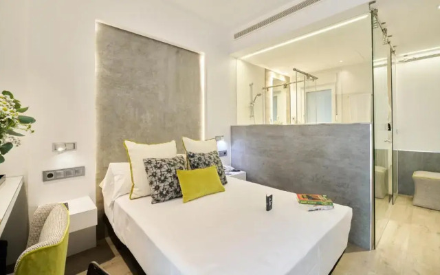 The Hotel Regina