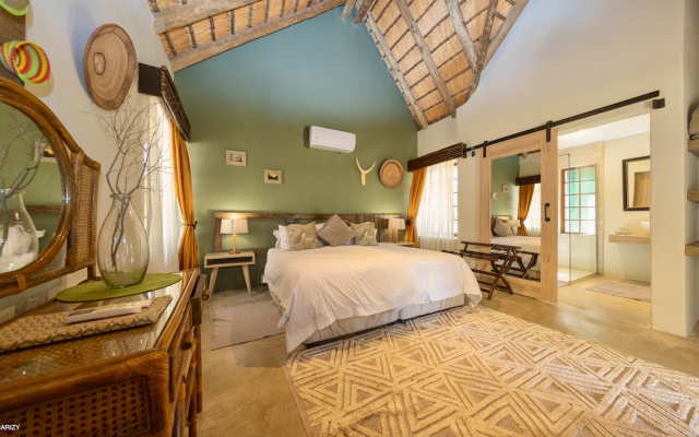 Mziki Safari Lodge