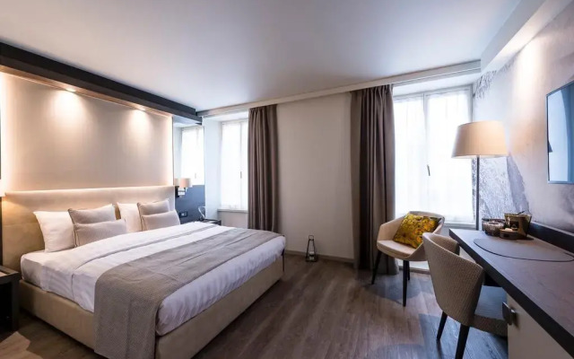 Ambassador Boutique Hotel
