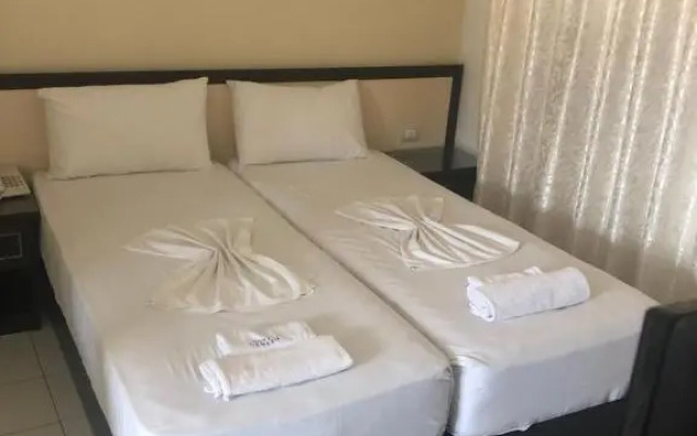 Sunrise Hotel Çameria