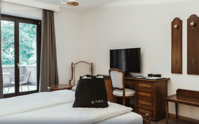 Anett Hotel