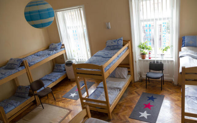 TIU Chernivtsi Backpackers