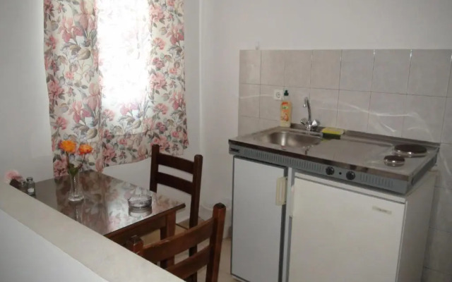Filoxenia Hotel & Apartments