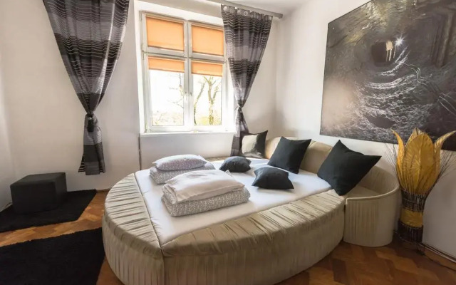 Magic Apartments