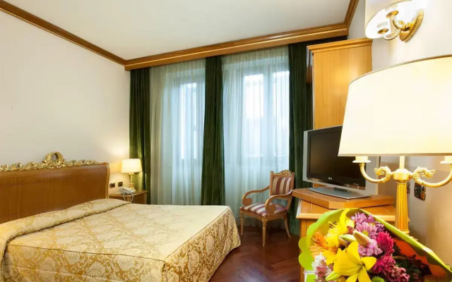 Marconi Hotel