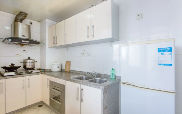 Sanya Hai Hua Apartment