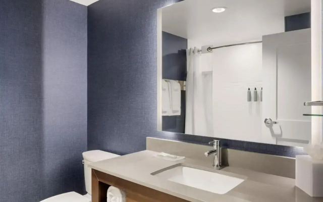 Residence Inn by Marriott Milwaukee Brookfield at Poplar Creek