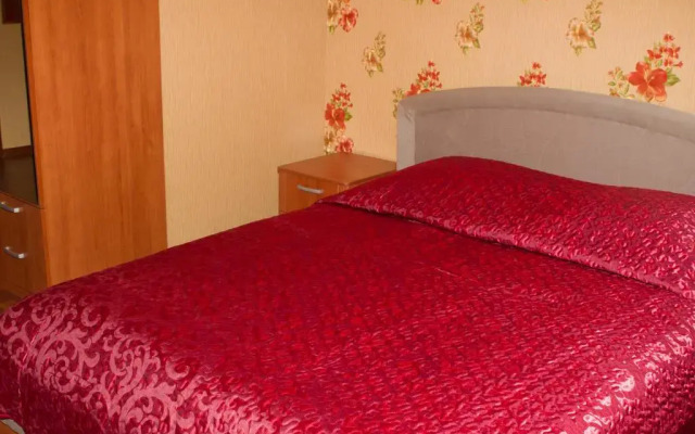 Vosem Vetrov Lyublino Hotel on Kozheduba