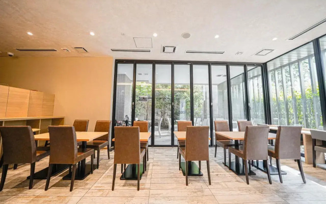 Quintessa Hotel Tokyo Haneda Comic & Books