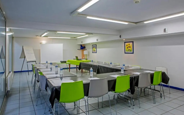 Отель B&B Hotel Aurillac Le Lioran