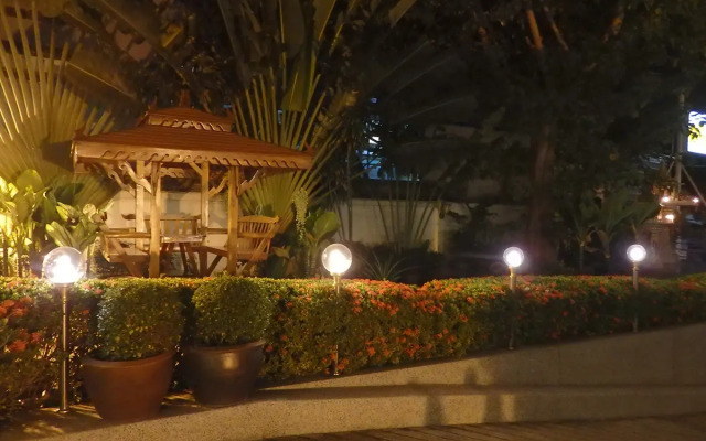 Pohseen Hotel