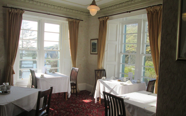 Harris Hotel