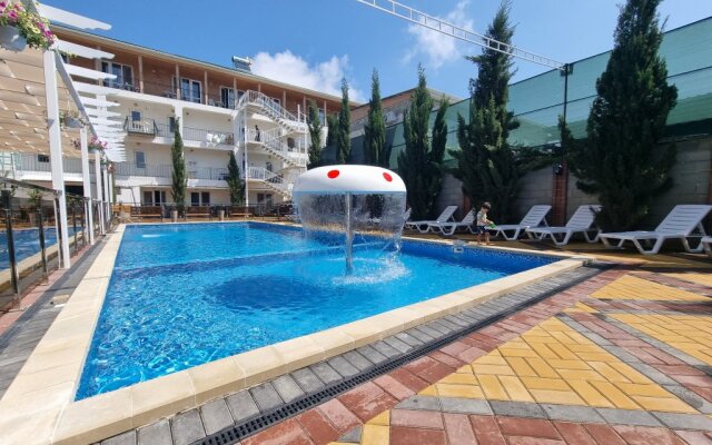 Kanarya Guest House