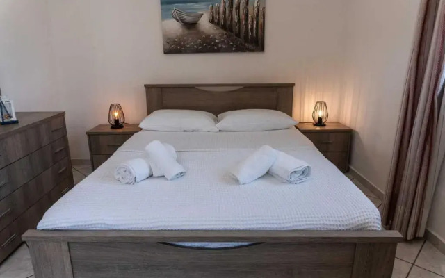 Avra Studios & Apartments